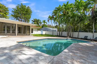 549 NE 12th Ave #1, Fort Lauderdale, FL 33301 - Photo 7