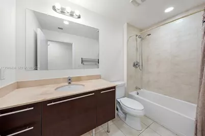 1900 N Bayshore Dr #3503, Miami, FL 33132 - Photo 13