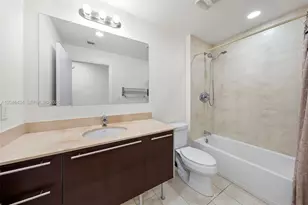 1900 N Bayshore Dr, Miami, FL 33132 - Photo 13