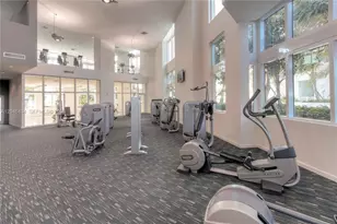 1900 N Bayshore Dr, Miami, FL 33132 - Photo 21