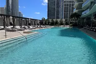 77 SE 5th St, Miami, FL 33131 - Photo 3