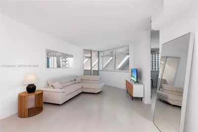 300 S Pointe Dr #907, Miami Beach, FL 33139 - Photo 7