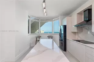 300 South Pointe Dr, Miami Beach, FL 33139 - Photo 3