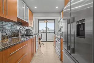 2555 Collins Ave, Miami Beach, FL 33140 - Photo 3