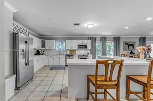 20076 SW 190th St, Miami, FL 33187 - Photo 9