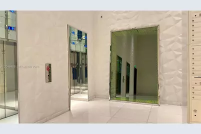 1300 S Miami Ave #1710, Miami, FL 33130 - Photo 9