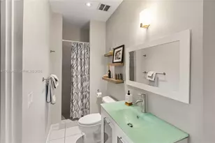 737 Alhambra Cir, Coral Gables, FL 33134 - Photo 29