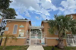 17720 NW 73rd Ave, Hialeah, FL 33015 - Photo 23