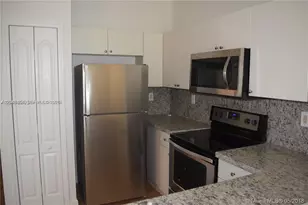 17720 NW 73rd Ave, Hialeah, FL 33015 - Photo 9