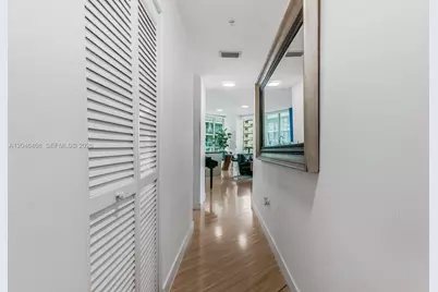 79 SW 12th St #2107-S, Miami, FL 33130 - Photo 5