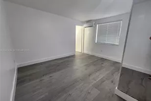 11461 SW 197th St, Miami, FL 33157 - Photo 9