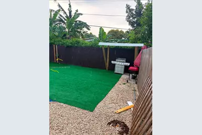 4301 NW 59th Ct, North Lauderdale, FL 33319 - Photo 5