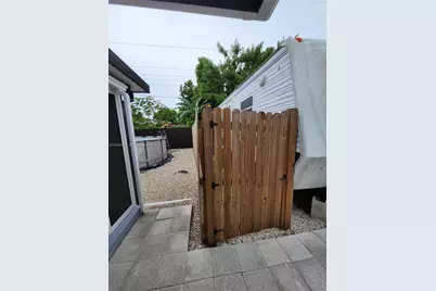 4301 NW 59th Ct, North Lauderdale, FL 33319 - Photo 33