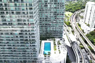 79 SW 12th St, Miami, FL 33130 - Photo 9
