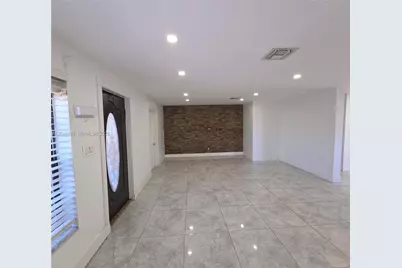 323 NW 4th Pl, Deerfield Beach, FL 33441 - Photo 9