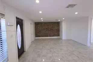 323 NW 4th Pl, Deerfield Beach, FL 33441 - Photo 9