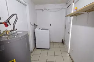 323 NW 4th Pl, Deerfield Beach, FL 33441 - Photo 23