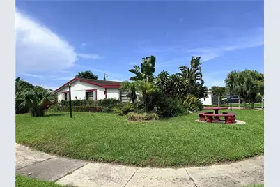 323 NW 4th Pl, Deerfield Beach, FL 33441 - Photo 3