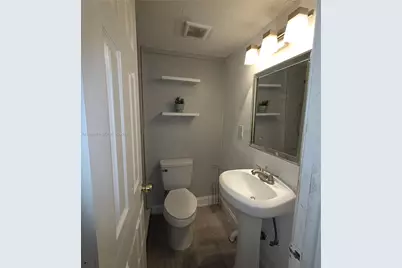 323 NW 4th Pl, Deerfield Beach, FL 33441 - Photo 17