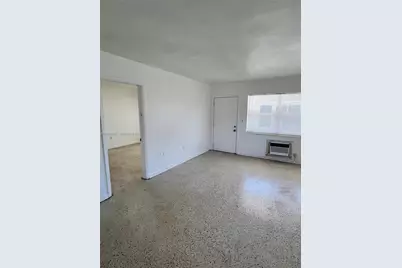 1946 NE 167th St #1, North Miami Beach, FL 33162 - Photo 7