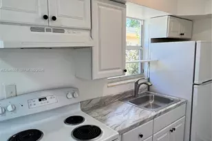 1946 NE 167th St, North Miami Beach, FL 33162 - Photo 9