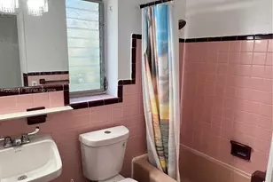 1946 NE 167th St, North Miami Beach, FL 33162 - Photo 11