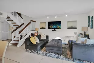 7887 NW 7th Ct, Plantation, FL 33324 - Photo 3