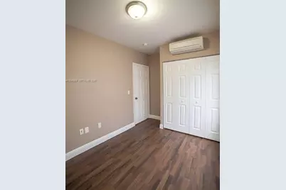 1752 NW 1st St #3, Miami, FL 33125 - Photo 3
