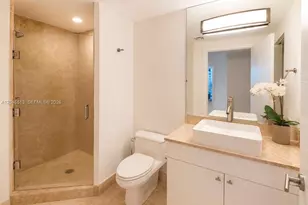 4775 Collins Ave, Miami Beach, FL 33140 - Photo 15