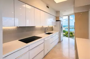 4775 Collins Ave, Miami Beach, FL 33140 - Photo 3