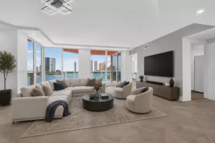 3370 Hidden Bay Dr, Aventura, FL 33180 - Photo 1