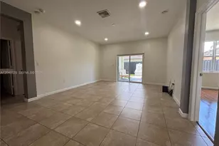 3431 NE 1st St, Homestead, FL 33033 - Photo 11