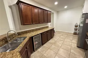 3431 NE 1st St, Homestead, FL 33033 - Photo 7