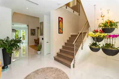 10561 NW 68th Ter, Doral, FL 33178 - Photo 7