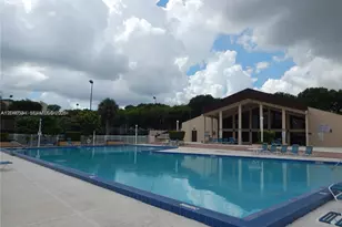 14601 N Kendall Dr, Miami, FL 33186 - Photo 3