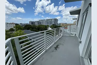 1938 Jackson St #503, Hollywood, FL 33020 - Photo 15