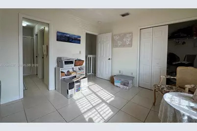 2365 W 74th St, Hialeah, FL 33016 - Photo 13