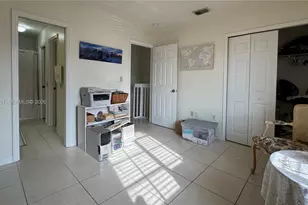 2365 W 74th St, Hialeah, FL 33016 - Photo 13