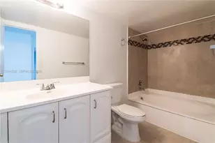 1000 Parkview Dr, Hallandale Beach, FL 33009 - Photo 7