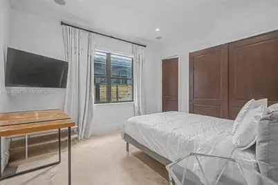 2561 Trapp Ave, Miami, FL 33133 - Photo 23