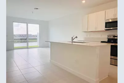 204 SE Woodbark St #204, Port Saint Lucie, FL 34984 - Photo 3
