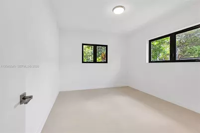 950 Bayamo Ave, Coral Gables, FL 33146 - Photo 29