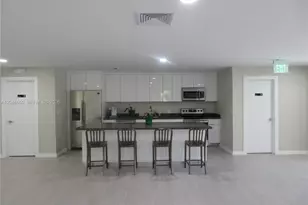 8075 SW 107th Ave, Miami, FL 33173 - Photo 11