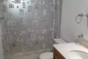 8075 SW 107th Ave, Miami, FL 33173 - Photo 37