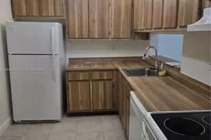 8075 SW 107th Ave, Miami, FL 33173 - Photo 23