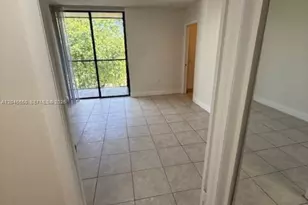 8075 SW 107th Ave, Miami, FL 33173 - Photo 33