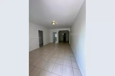 30 S Shore Dr #4, Miami Beach, FL 33141 - Photo 3
