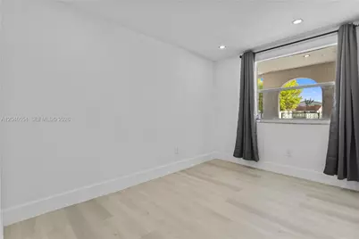171 W 13th St, Hialeah, FL 33010 - Photo 29