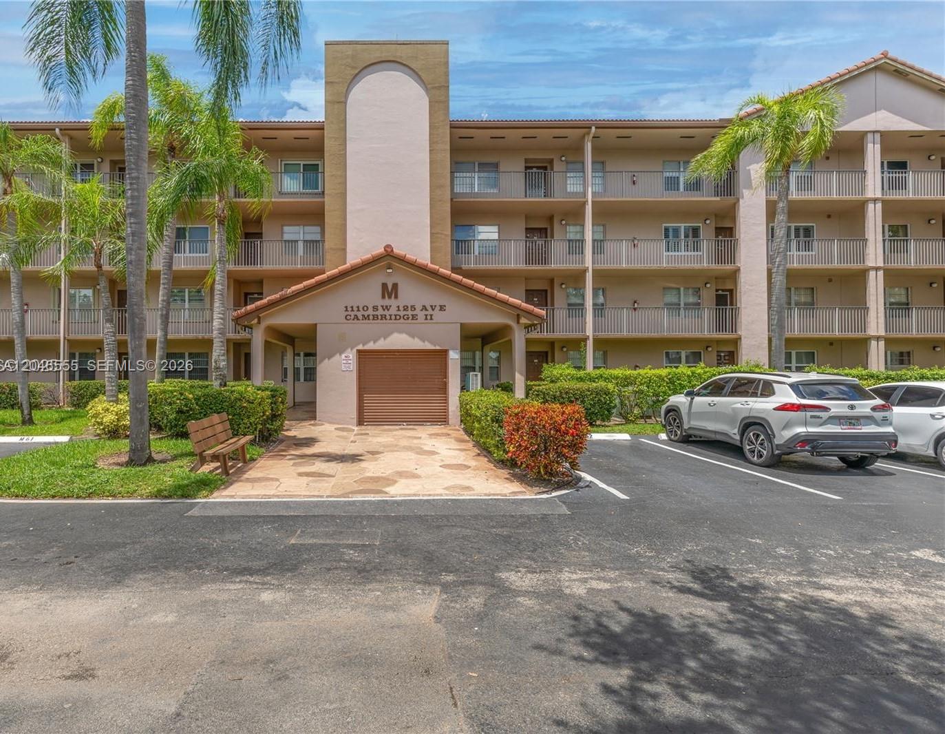 1110 SW 125th Ave #112M main architectural view