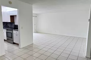 2495 SW 82nd Ave, Davie, FL 33324 - Photo 3